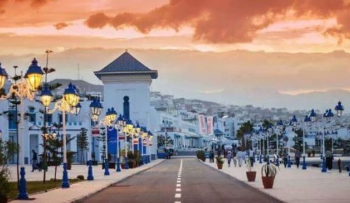 مدينة الفنيدق تعود تدريجيا إلى انتعاشها الاقتصادي وبوادر صيف سياحي بامتياز