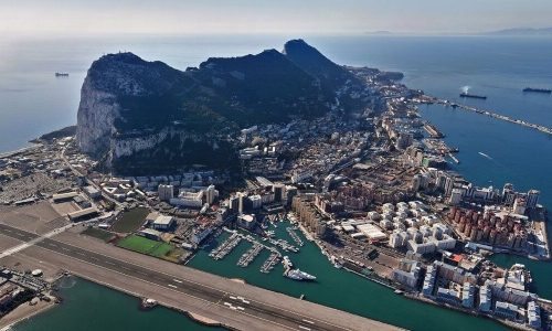 المغرب يصفع إسبانيا.. رحلة بحرية تجريبية بين جبل طارق و ميناء طنجة