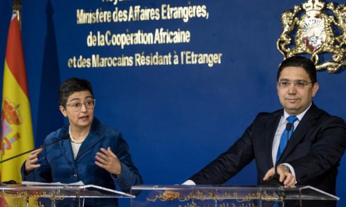 وزيرة الخارجية الإسبانية تصب الزيت في النار!!