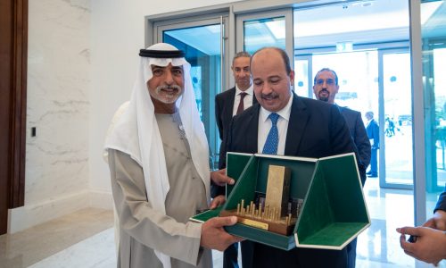 ميارة يجري مباحثات بدبي مع وزير التسامح والتعايش الاماراتي