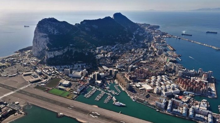 المغرب يصفع إسبانيا.. رحلة بحرية تجريبية بين جبل طارق و ميناء طنجة