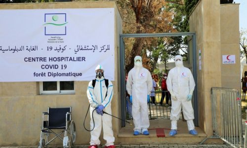 انخفاض طفيف للإصابات الجديدة بفيروس كورونا بالمغرب